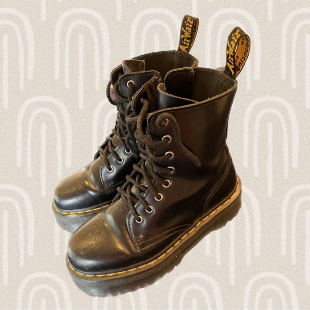Dr. Martens Jaden Platform boots black
